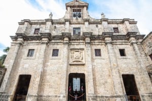 Excursión: Ciudad Colonial, Faro de Colón y Parque de los 3 Ojos