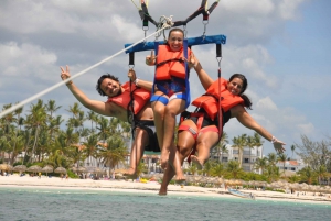 Excursão extraordinária de parasailing