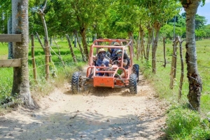 Aventura extrema en buggy por la playa y el cenote de Macao