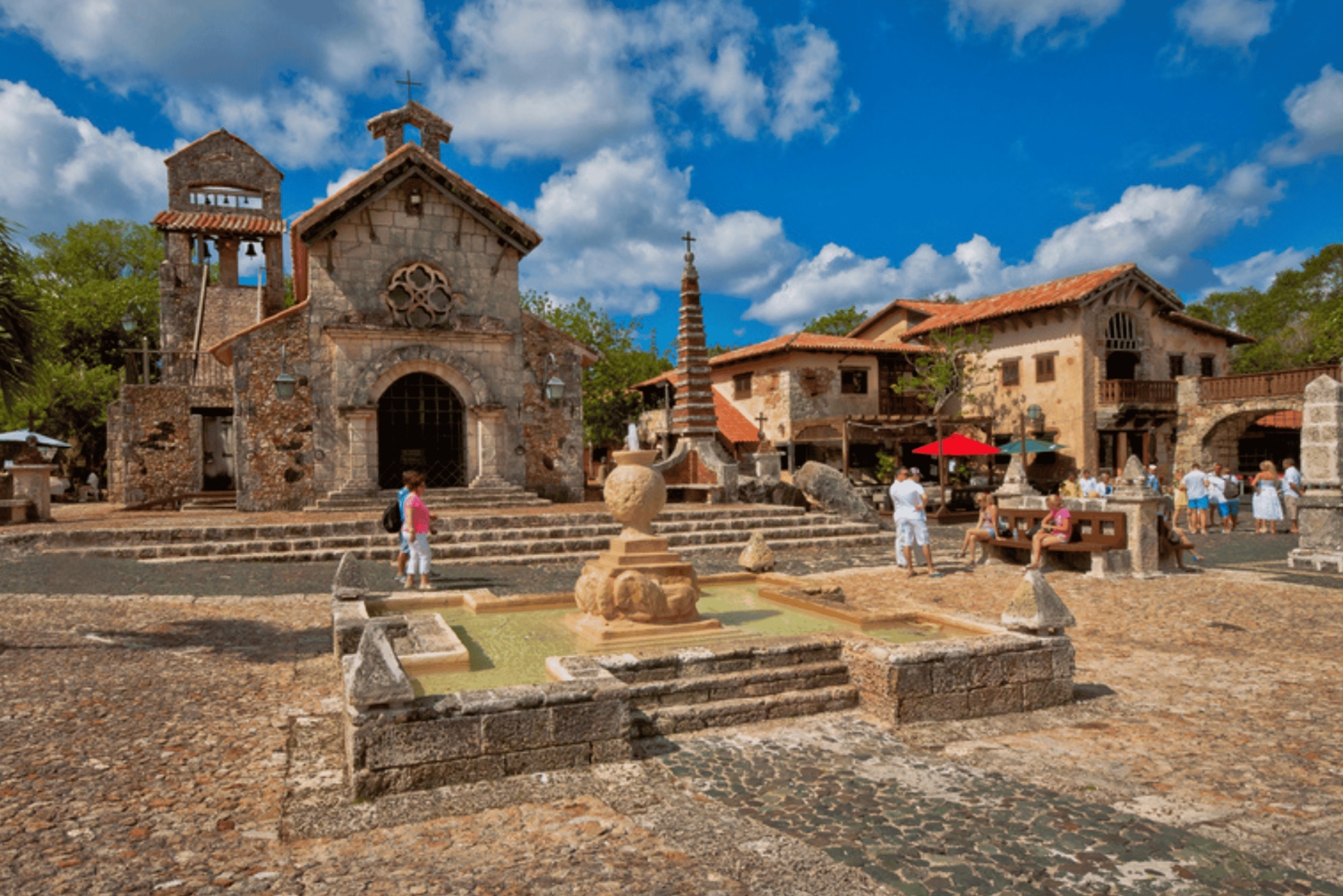 Desde Bayahibe: Altos de Chavón y Excursión Privada en Buggy