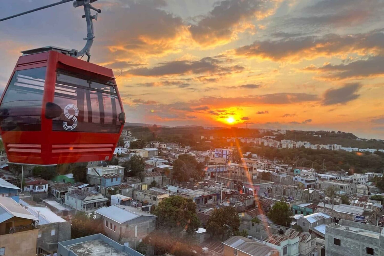 From Cabarete: Santiago City Heights Tour with Cable Car