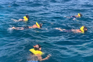 From Punta Cana: Catalina Island Swim, Sail & Snorkel