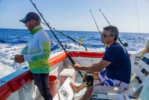 From Punta Cana: Deep Sea Fishing Tour by Boat with Drinks