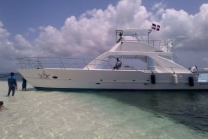 Från Punta Cana: Exklusiv tur till Catalina Island med transport och lunch