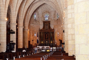 Descubre Santo Domingo: Historia Colonial, Monumentos y Almuerzo