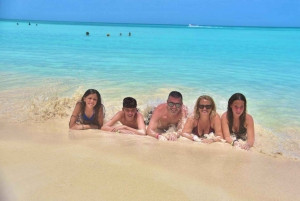 From Punta Cana: Isla Saona Trip with Lunch & Drinks