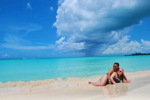 From Punta Cana: Isla Saona Trip with Lunch & Drinks