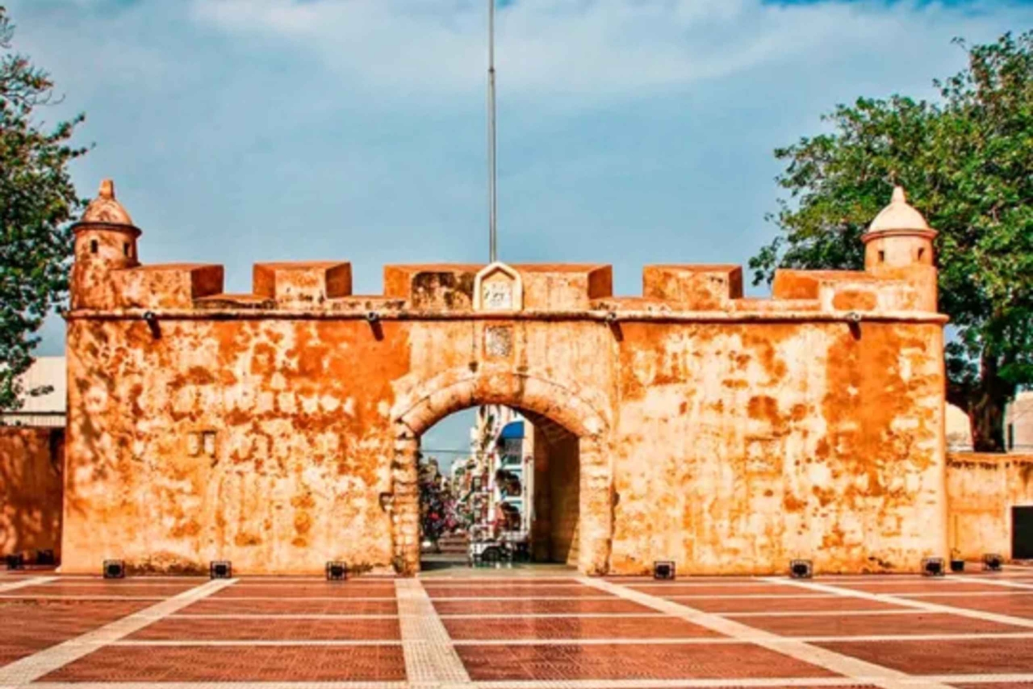 From Punta Cana: Santo Domingo Full-Day City Tour