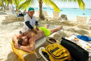 Punta Canasta: Saona Island Catamaran Tour w/ Buffet Lunch