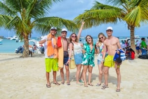 From Santo Domingo: Saona Island Day Trip w/ Lunch & Drinks