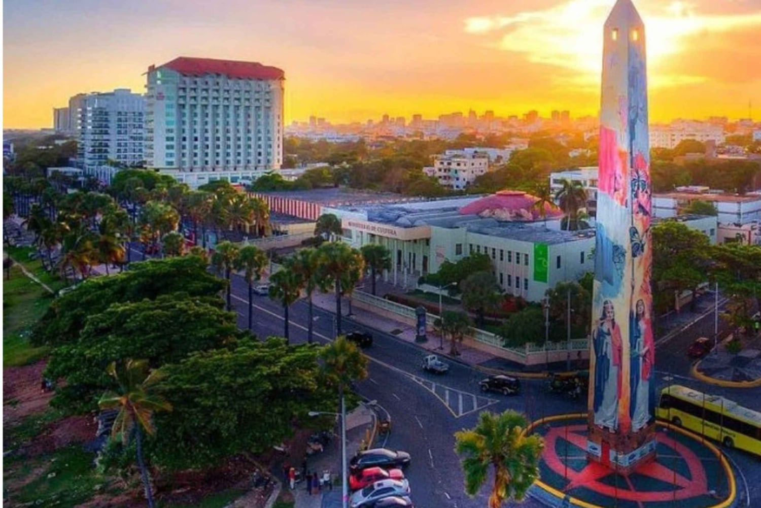 Full Day in Santo Domingo, Exclusive