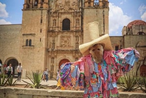 Santo Domingo: Lugares emblemáticos y recorrido histórico