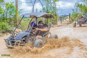 Hauska seikkailu Buggy Punta Cana Cave Macaon ranta