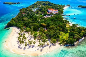 Conheça Samaná, aproveite a Ilha Cayo Levantado e a Cachoeira El Limón.