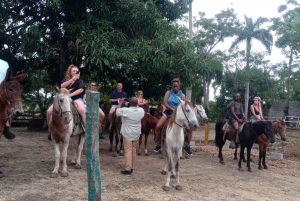 Punta Cana: Aventura de 3 horas en quad y a caballo