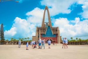Higuey: excursão a pé pela cultura dominicana com ingresso para a catedral