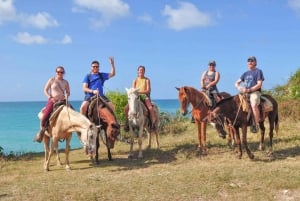 Ridning, kaffe- och chokladprovning och Macaos strand