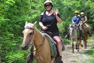 Randonnée à cheval sur la plage de Macao Découvrez le paradis à dos de cheval