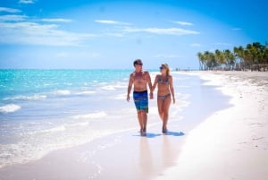 Juanillo Beach by Scape Park VIP Beach Club ja Hoyo Azul