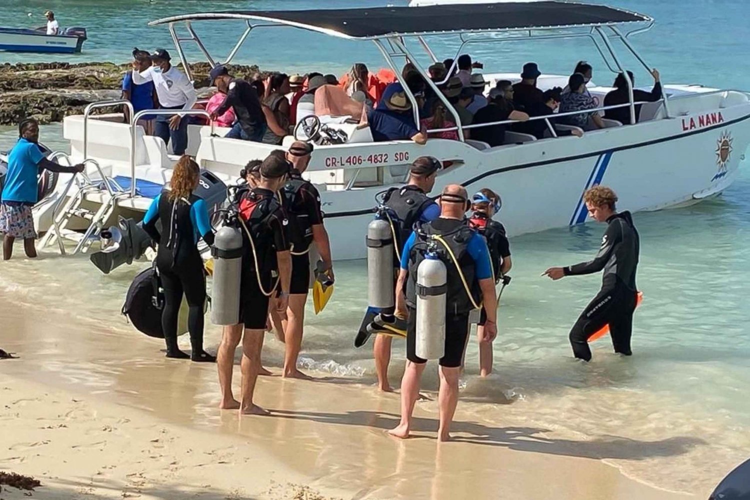 La Romana: Half-Day Scuba Diving Course with Hotel Pickup