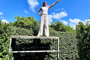 La Romana Half-Day Small Group Tour: Cave, Maze & Culture