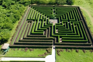 La Romana Half-Day Small Group Tour: Cave, Maze & Culture