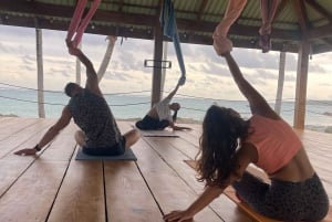 Las Galeras: Morgonyoga eller aerial yoga på Villa Serena