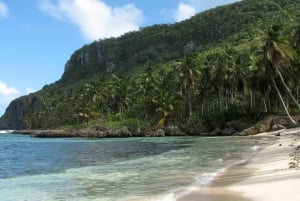 Las Galeras: Playa Madama Guided Hike with Beach Time