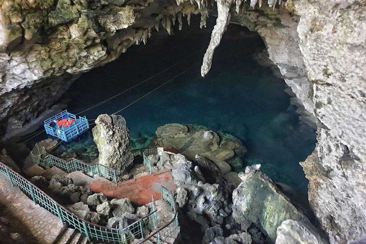 ラスガレラス：プライベートなプラヤ・フロントン＆プラヤ・マダムのボートツアーをご案内します