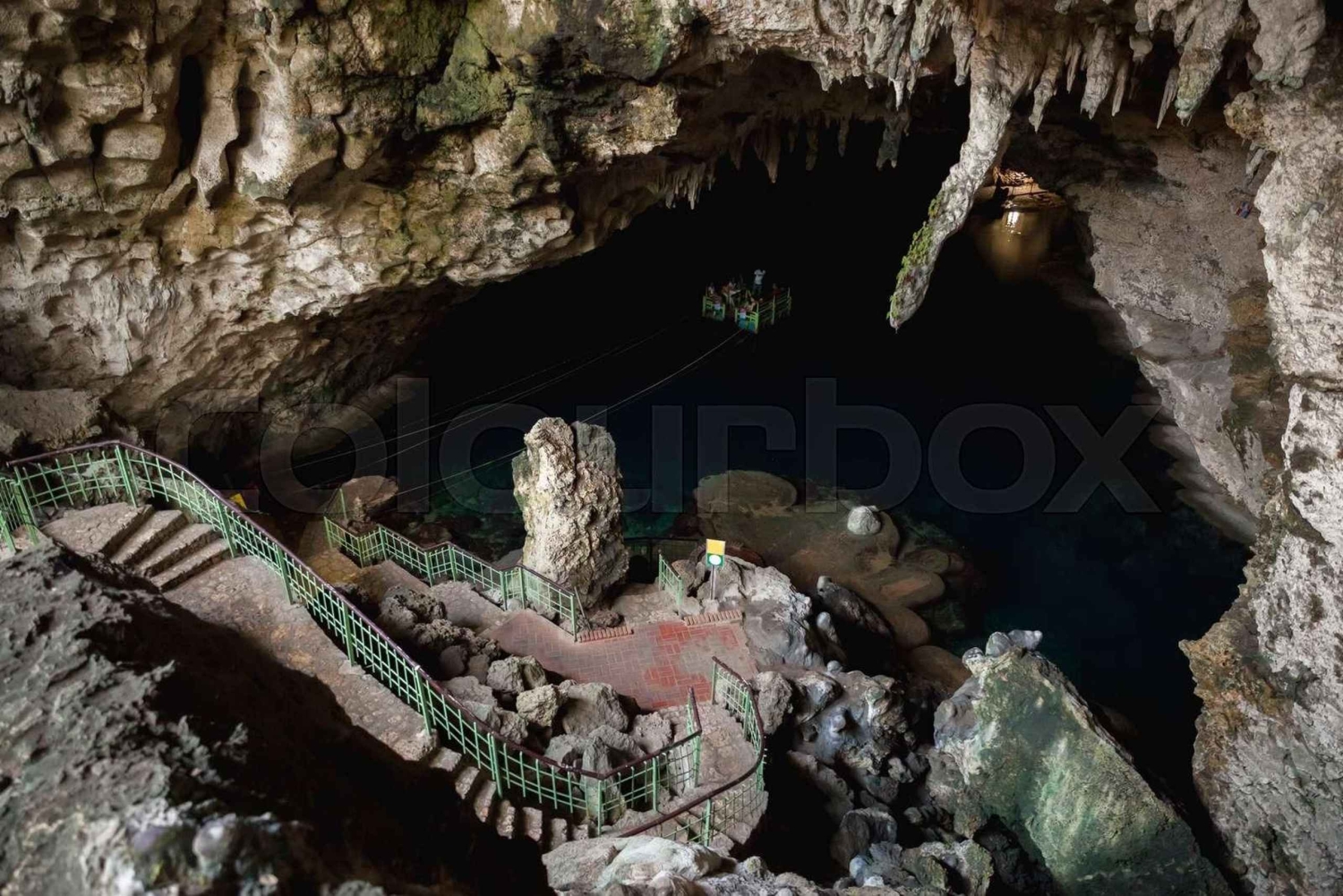 ラスガレラス：プライベートなプラヤ・フロントン＆プラヤ・マダムのボートツアーをご案内します