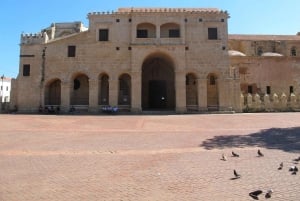 ラスガレラス：プライベートなプラヤ・フロントン＆プラヤ・マダムのボートツアーをご案内します