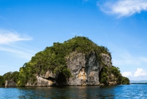 Los Haitises: Boat + Lunch at the beach & Natural pools