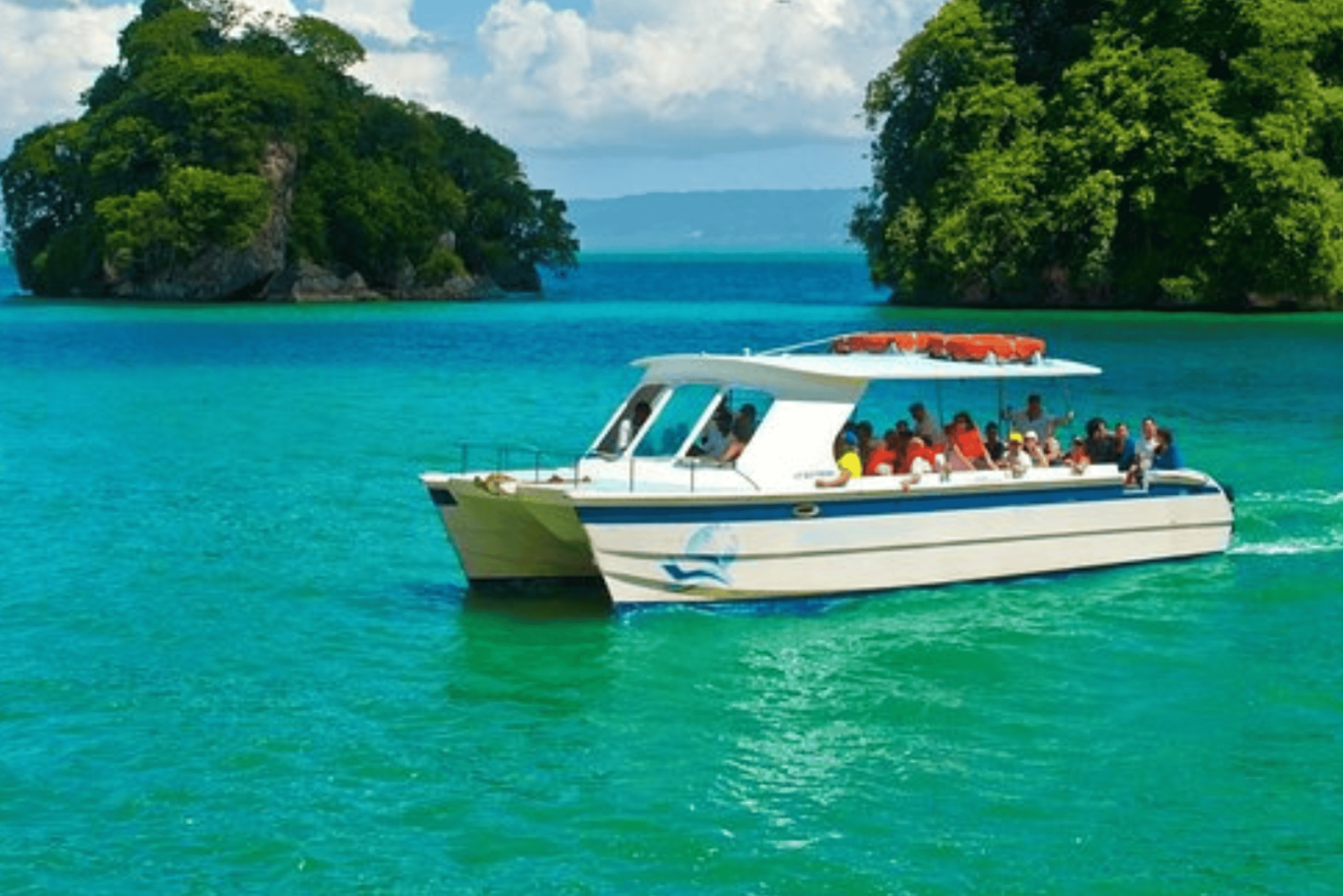 Los Haitises: Kayaking, Hiking, and Caving Tour with Lunch