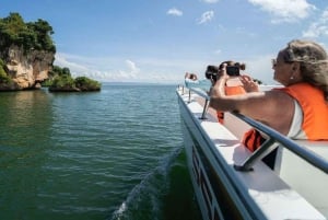 Los Haitises: Kayaking, Hiking, and Caving Tour with Lunch