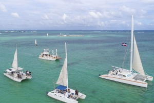 Lujo en el agua: Exclusivas excursiones en catamarán en Punta Cana