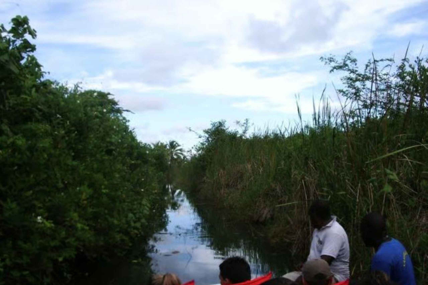 Miches: Private Kayak Excursion Through El Limón Lagoon