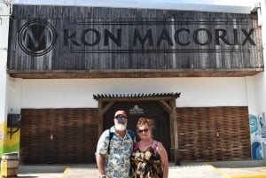 Interação com macacos e centro histórico (Puerto Plata)