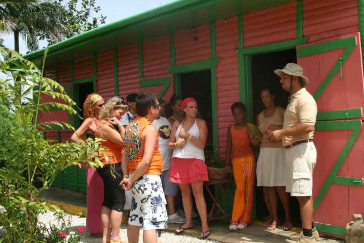 Monkeyland Punta Cana: природные джунгли и сафари с гидом