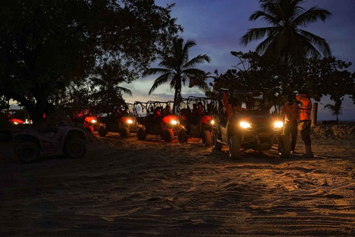 Passeio de Buggies ao anoitecer