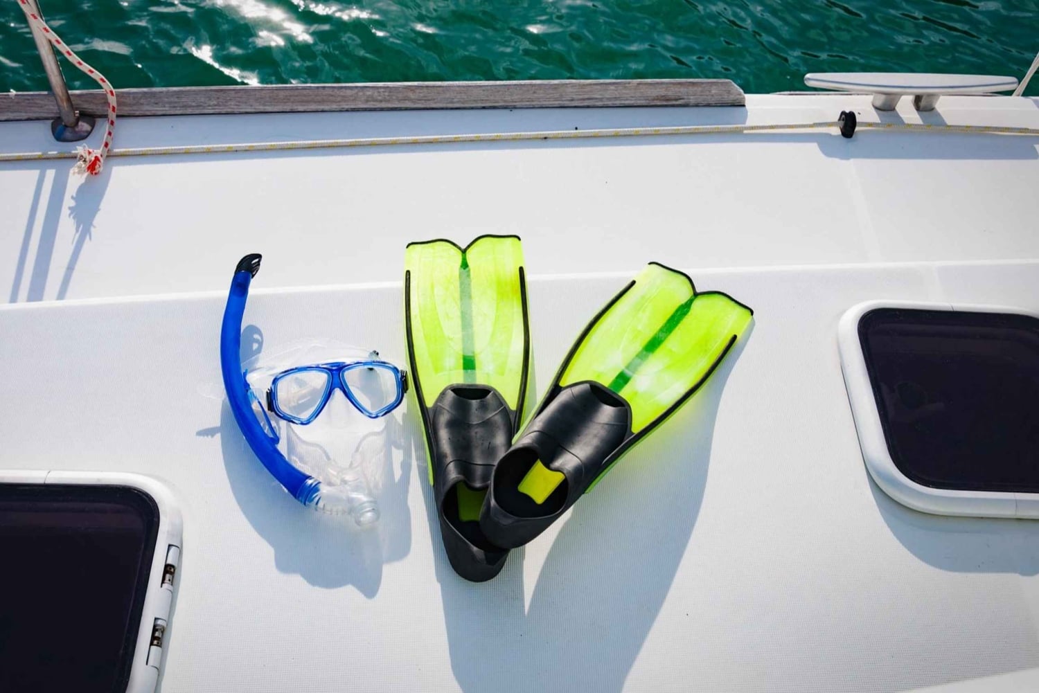 Escursione in catamarano con snorkeling, barbecue e musica