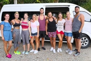 Escursione in catamarano con snorkeling, barbecue e musica