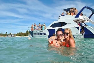 Party Boat / Fiesta En Catamaran En Punta Cana