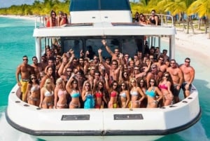 PARTY BOAT WITH OPEN BAR CATAMARAN CRUISE PUNTA CANA