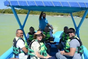 Pedernales: Bahía de las Águilas & Oviedo Lagoon Day Trip