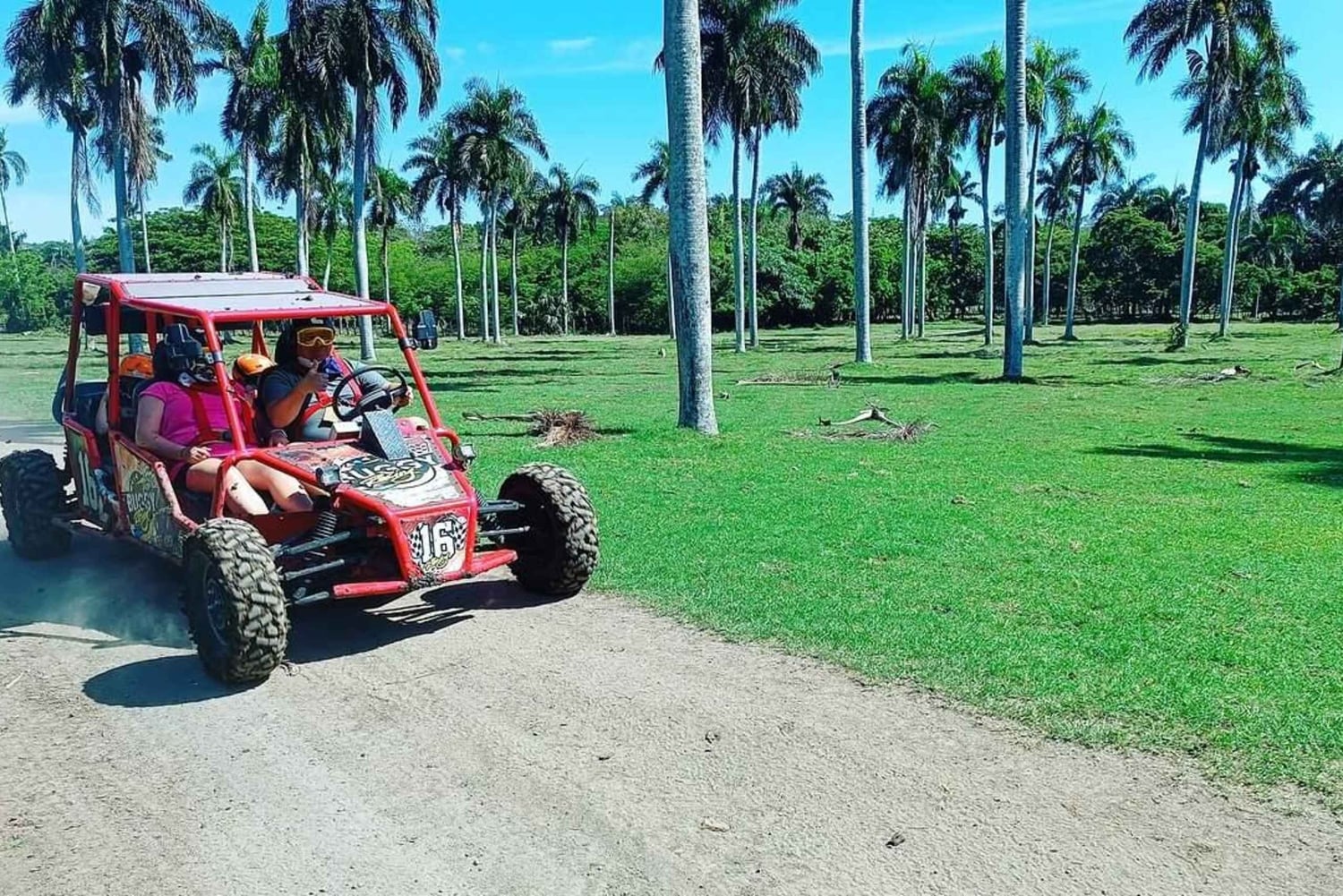 Private: Amber Cove or Taino Bay: Buggy Tour with Beach Stop