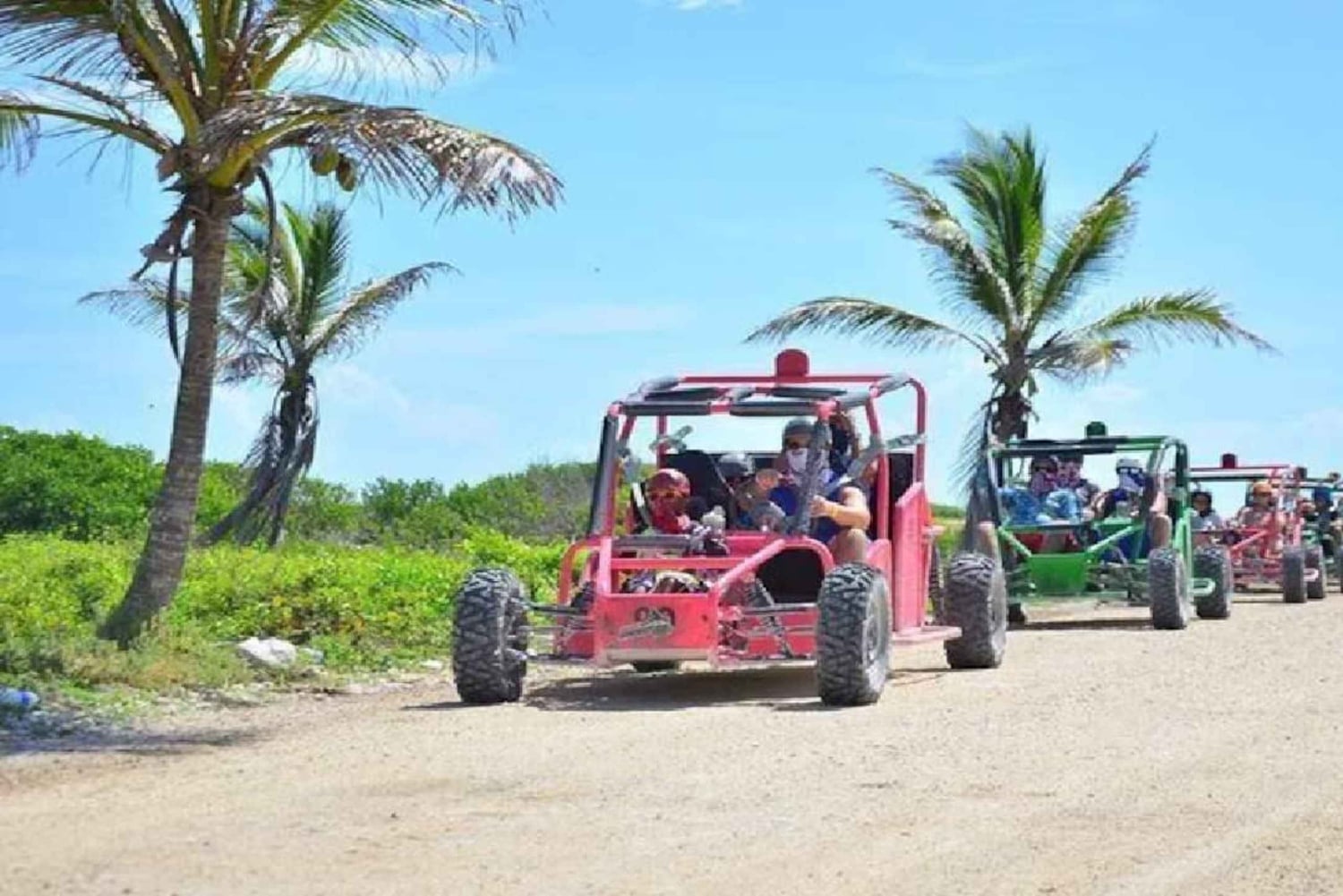 Private: Amber Cove or Taino Bay: Buggy Tour with Beach Stop