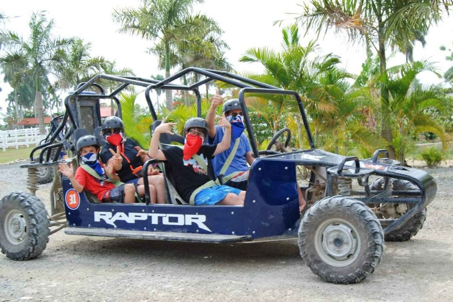 Private: Amber Cove or Taino Bay: Buggy Tour with Beach Stop