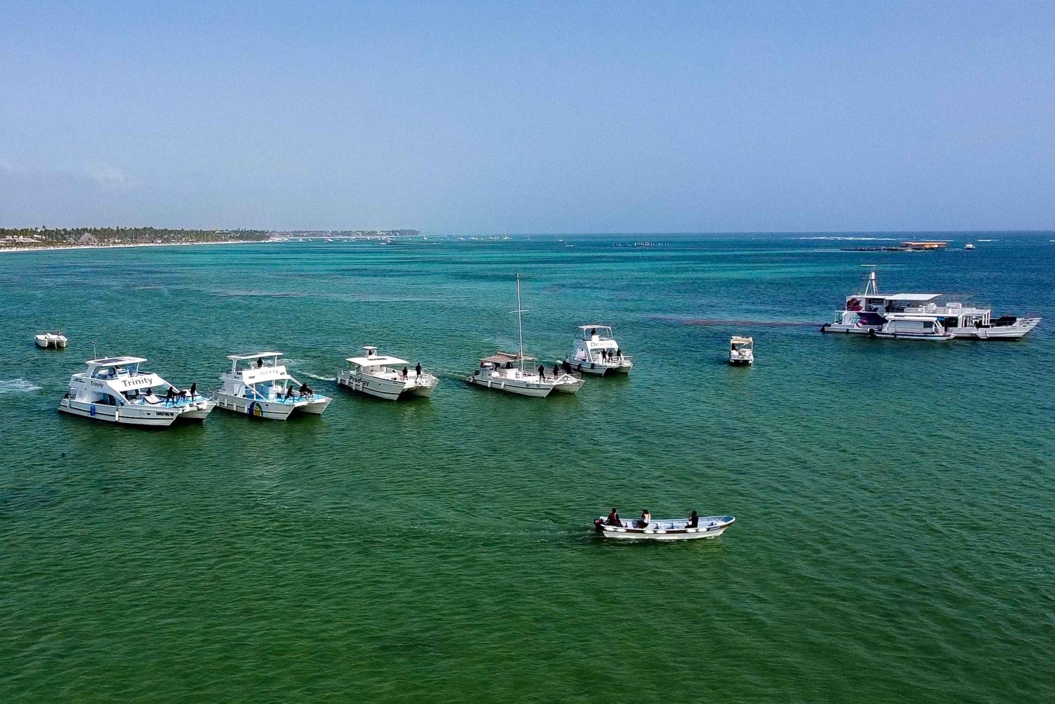 Private Boat Trip in Punta Cana with cocktails included