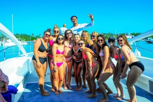 Tour privato in catamarano a Punta Cana: Festa alcolica+Snorkeling