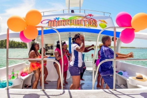 Tour privato in catamarano a Punta Cana: Festa alcolica+Snorkeling